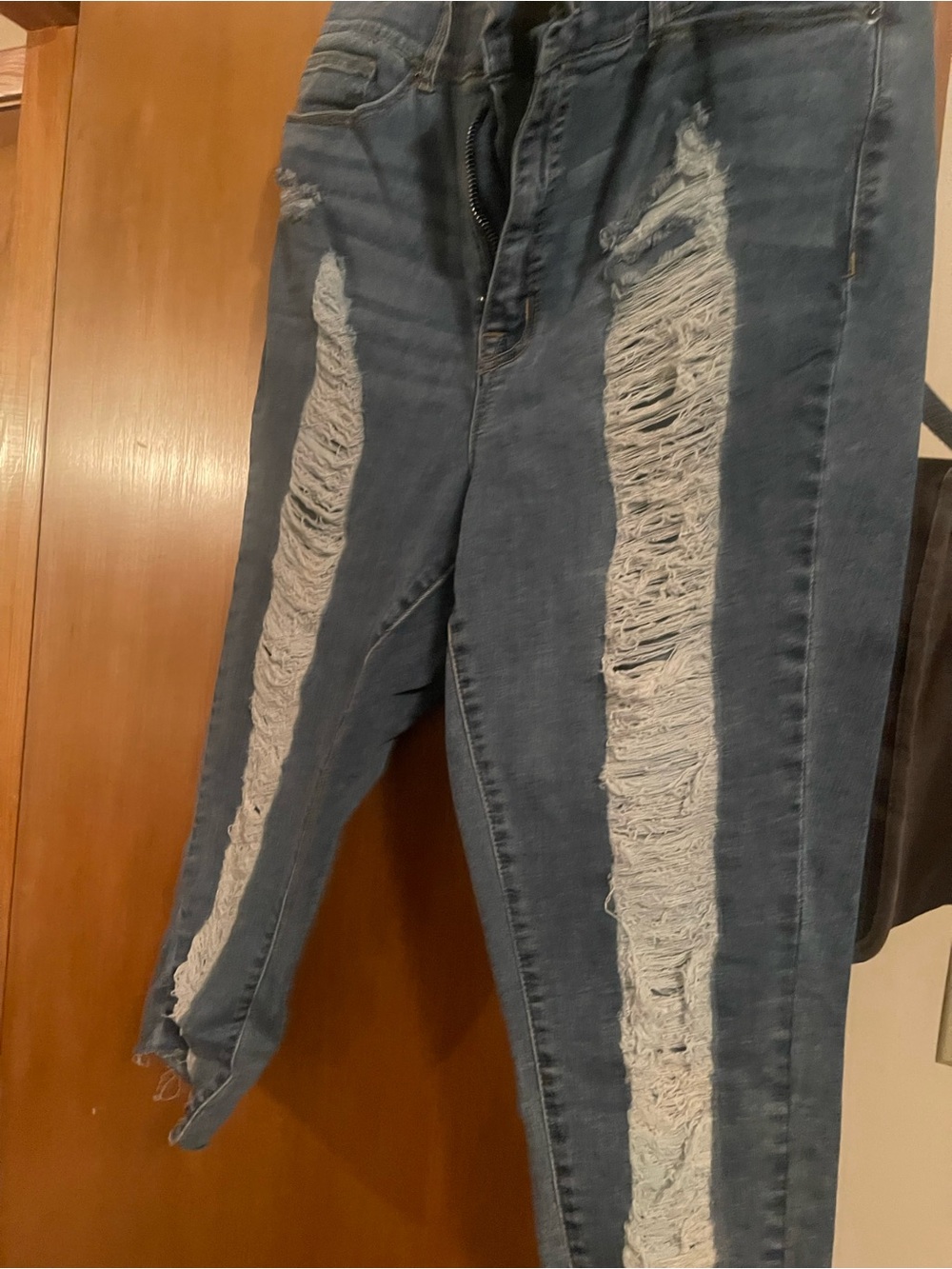 New York & Company Women's Dark Blue Skinny Distressed Jeans